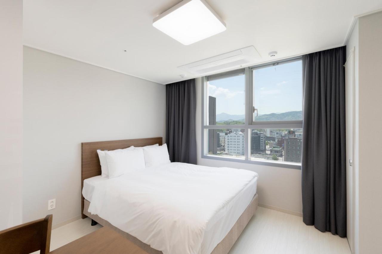 Donghae Oceancity Residence Hotel Экстерьер фото