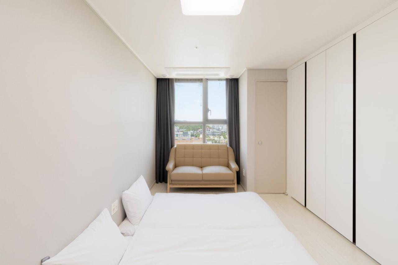 Donghae Oceancity Residence Hotel Экстерьер фото