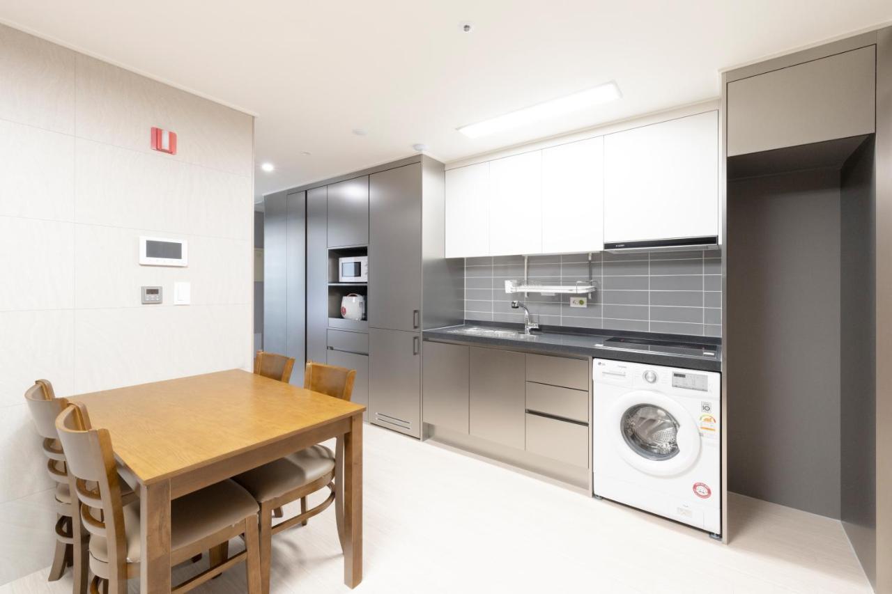 Donghae Oceancity Residence Hotel Экстерьер фото