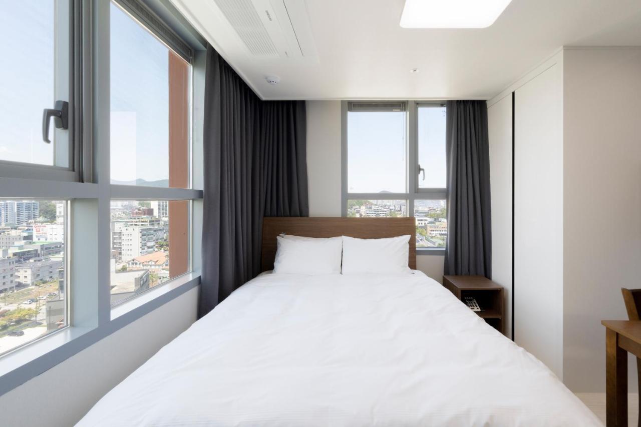 Donghae Oceancity Residence Hotel Экстерьер фото