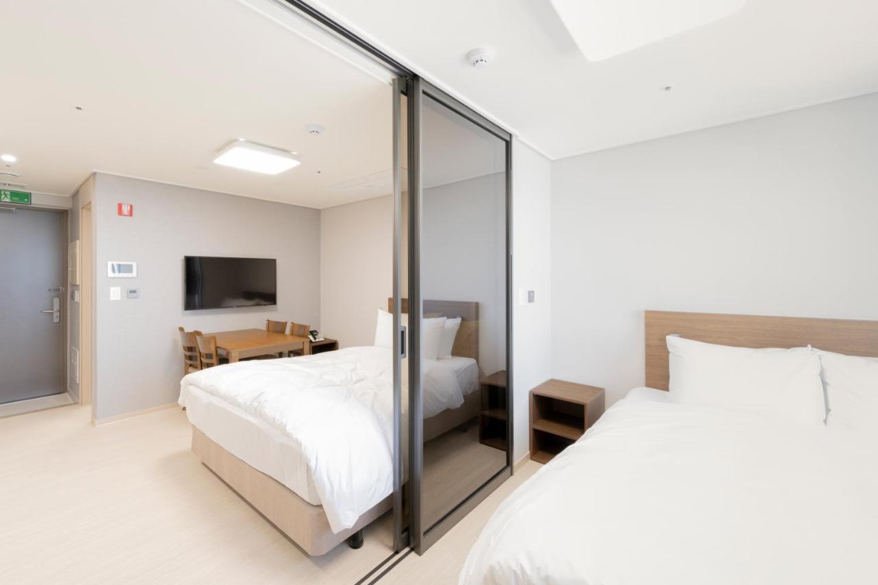 Donghae Oceancity Residence Hotel Экстерьер фото