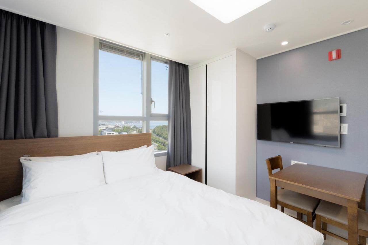 Donghae Oceancity Residence Hotel Экстерьер фото