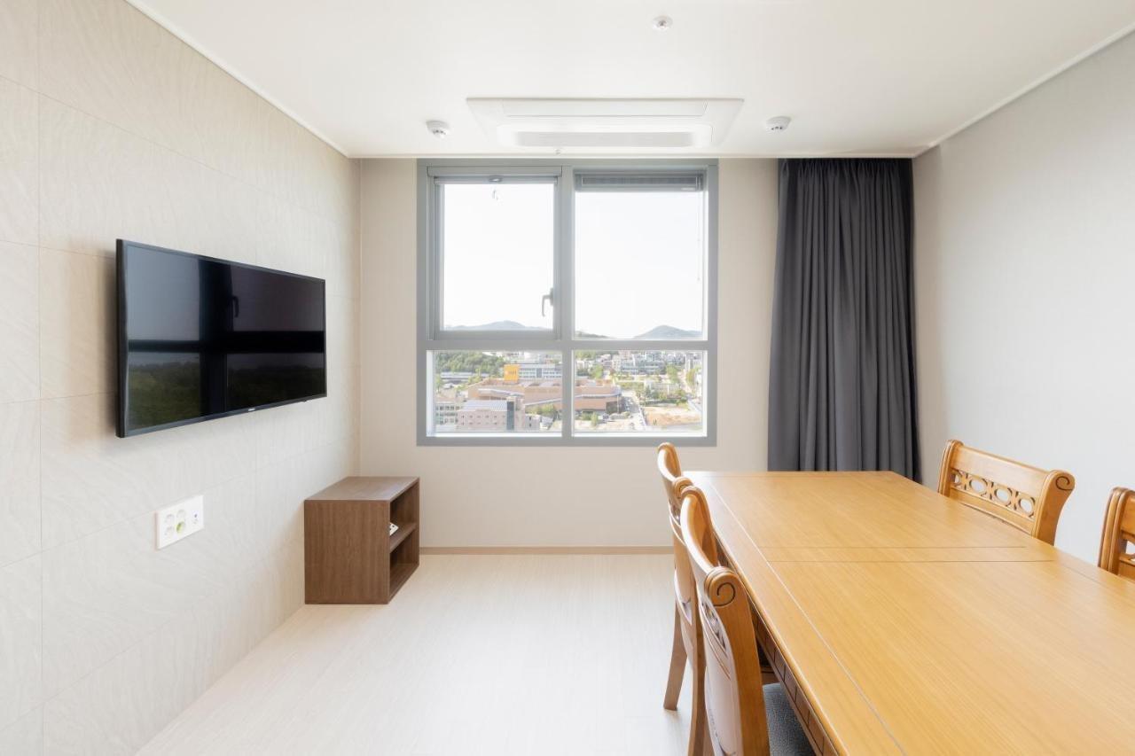 Donghae Oceancity Residence Hotel Экстерьер фото